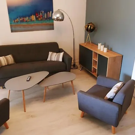 Agreable T3 Avec Jardin Et Parking Prive, A 350m Du Centre Et Des Plages, Wifi, Remise Supplementaire De 10 Pourcent Pour Location A La Semaine Cavalaire-sur-Mer
