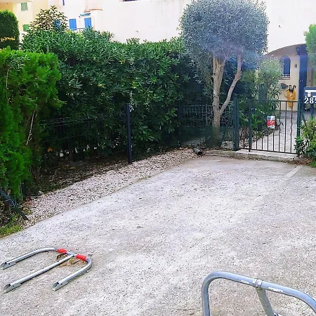 Lejlighed Agreable T3 Avec Jardin Et Parking Prive, A 350m Du Centre Et Des Plages, Wifi, Remise Supplementaire De 10 Pourcent Pour Location A La Semaine